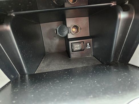 Used 2013 Toyota Camry LE image 7