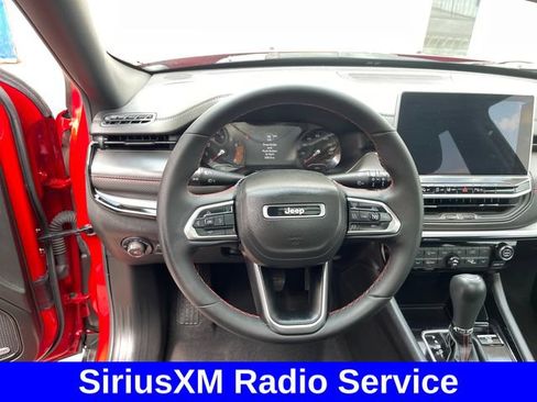 Used 2023 Jeep Compass Trailhawk w/ Sun and Sound Group AWD/4WD image 13