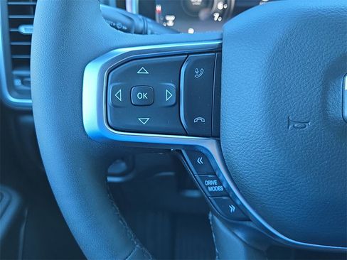 Used 2026 RAM 1500 4x4 Crew Cab image 19