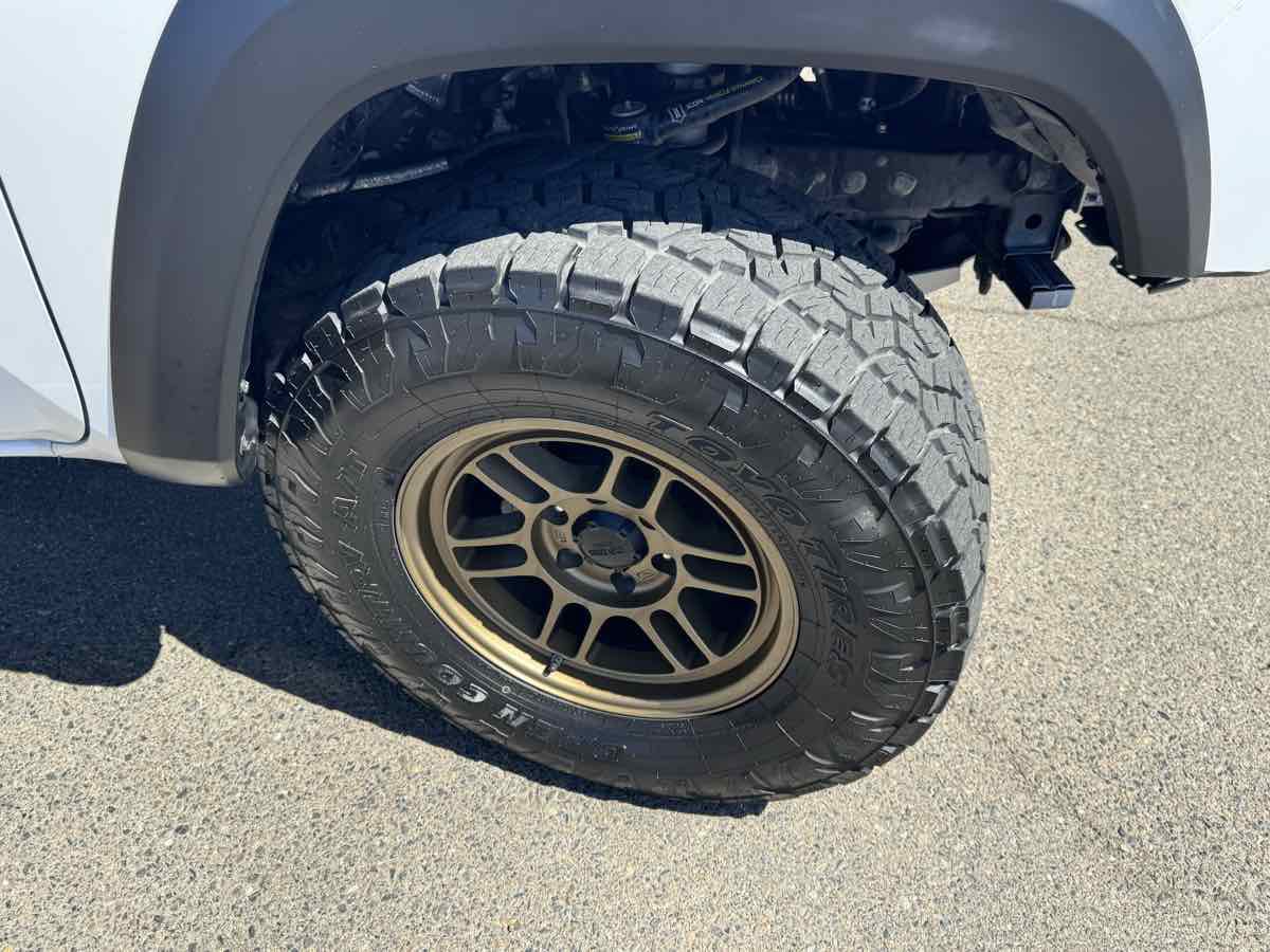 Used 2019 Toyota Tacoma TRD Off-Road w/ Technology Package AWD/4WD image 40