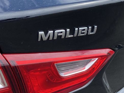 Used 2025 Chevrolet Malibu LT image 10