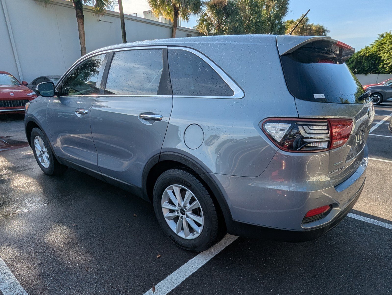 Used 2020 Kia Sorento LX FWD image 5