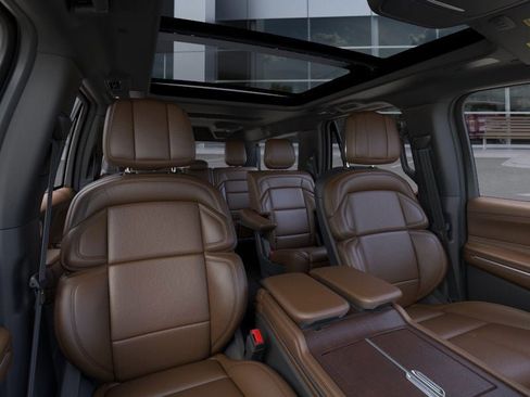New 2025 Lincoln Navigator L Reserve image 10