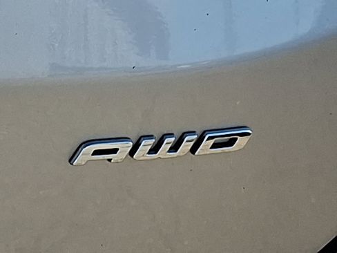 Used 2022 Ford Edge Titanium image 31