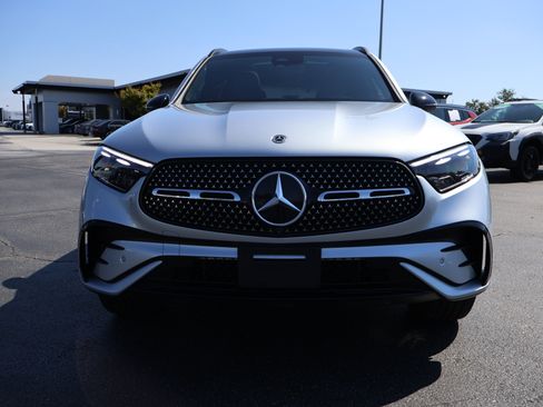 Used 2024 Mercedes-Benz GLC 300 4MATIC image 9
