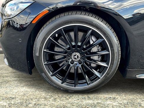 Used 2025 Mercedes-Benz S 580 4MATIC Sedan image 34