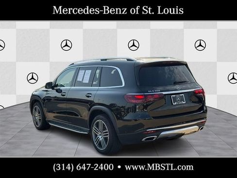 Used 2024 Mercedes-Benz GLS 450 4MATIC image 4