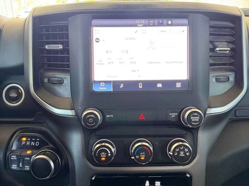 Used 2022 RAM 1500 Big Horn AWD/4WD image 12