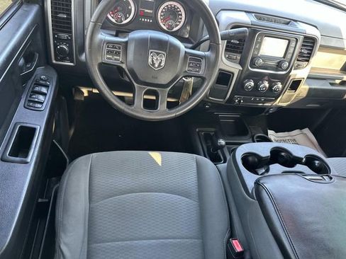 Used 2015 RAM 2500 Tradesman w/ Chrome Appearance Group image 27