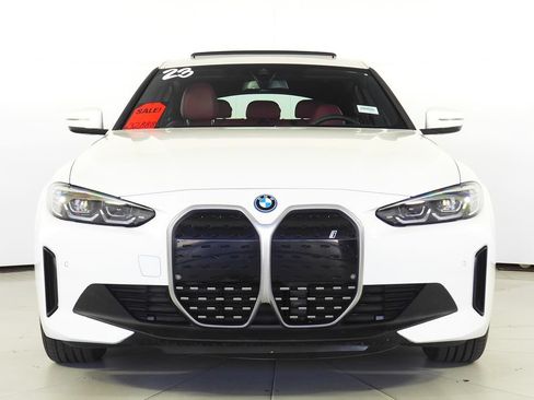 Used 2023 BMW i4 eDrive40 RWD image 3