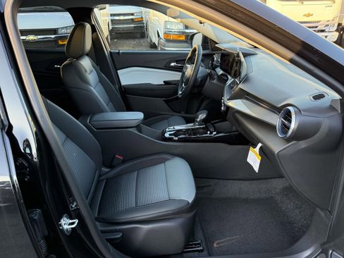 New 2026 Chevrolet Trax LT w/ Driver Confidence Package image 23