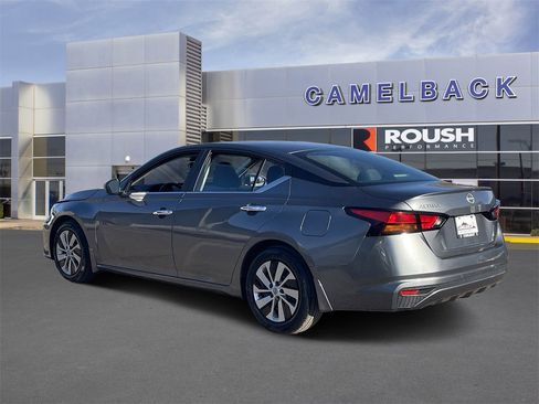 Used 2023 Nissan Altima 2.5 S image 3