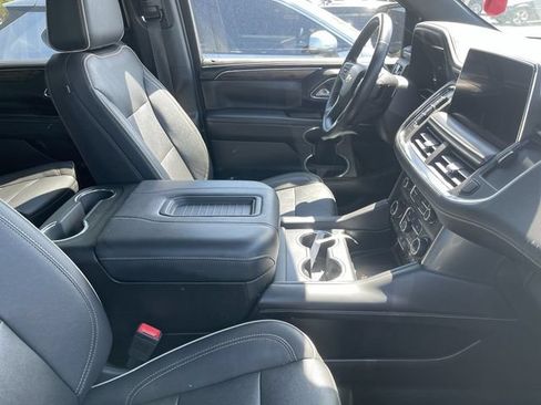 Used 2023 Chevrolet Suburban Premier RWD image 11