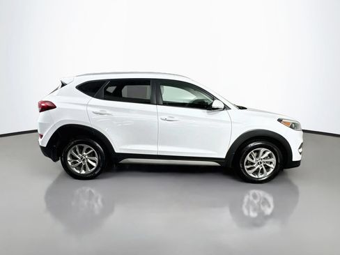 Used 2017 Hyundai Tucson SE Plus FWD image 9