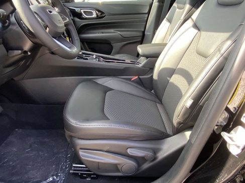 New 2026 Jeep Compass Latitude image 18