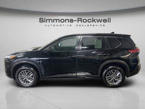 Used 2023 Nissan Rogue S AWD/4WD image 4