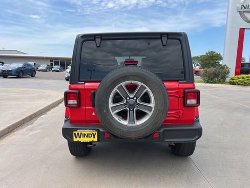 Used 2020 Jeep Wrangler Unlimited Sahara image 6