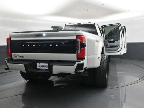 Used 2024 Ford F450 Limited w/ FX4 Off-Road Package AWD/4WD image 48