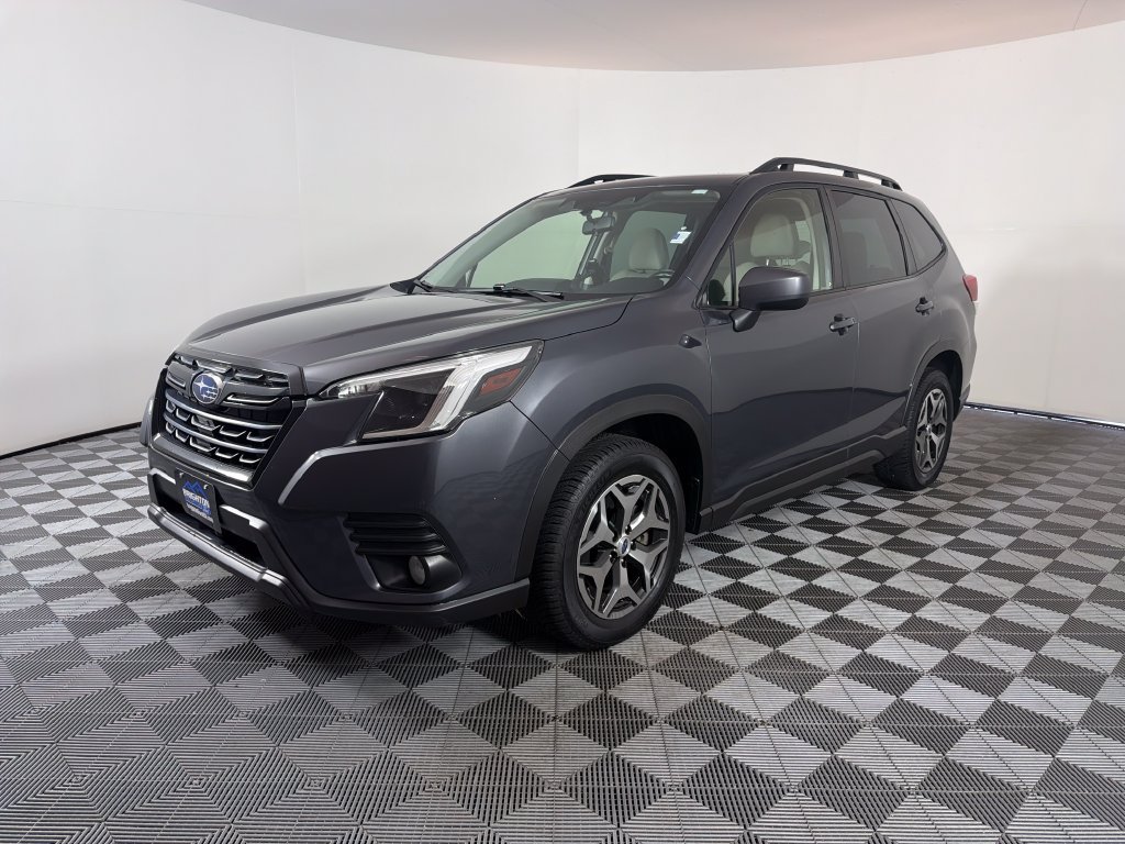 Used 2022 Subaru Forester Premium AWD/4WD image 7