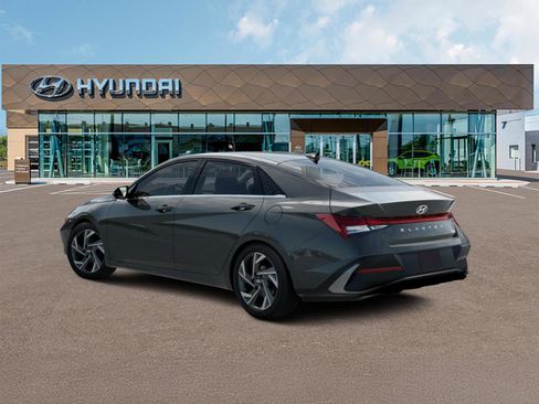New 2026 Hyundai Elantra Limited image 4