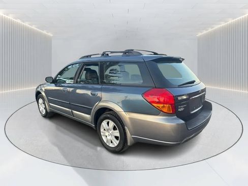 Used 2005 Subaru Outback 2.5i Limited AWD/4WD image 7