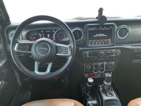 Used 2022 Jeep Gladiator Rubicon w/ LED Lighting Group AWD/4WD image 10