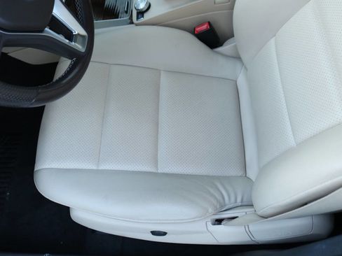 Used 2015 Mercedes-Benz GLK 350 GLK 350 4MATIC AWD 4dr SUV image 38