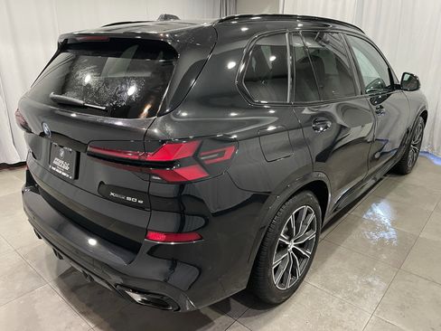 New 2026 BMW X5 xDrive50e image 6