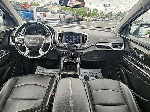 Used 2023 GMC Terrain SLT image 15
