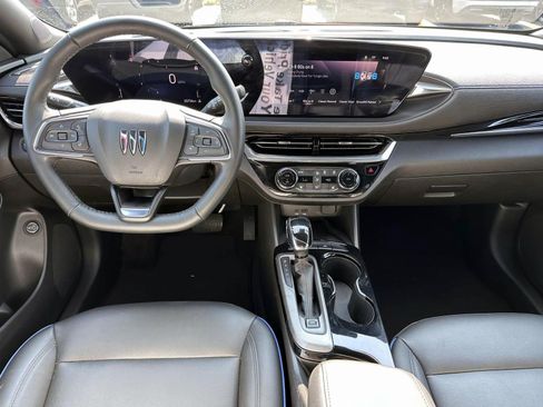 Used 2024 Buick Envista Sport Touring w/ Convenience I Package FWD image 14