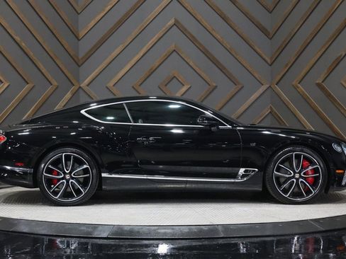 Used 2020 Bentley Continental GT image 9