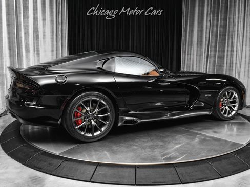 Used 2014 SRT Viper GTS w/ GTS Laguna Interior Package RWD image 5