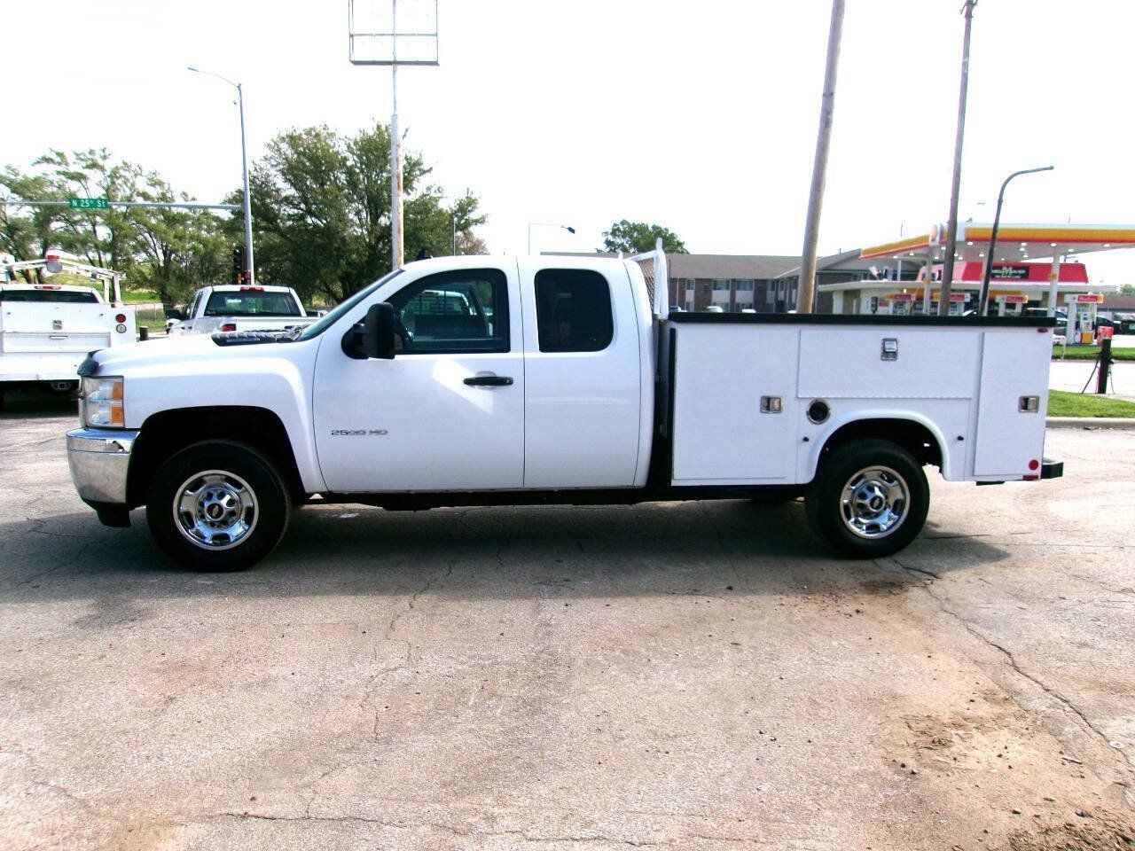 Used 2013 Chevrolet Silverado 2500 W/T AWD/4WD image 8