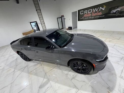 Used 2023 Dodge Charger SXT w/ Blacktop Package AWD/4WD image 5