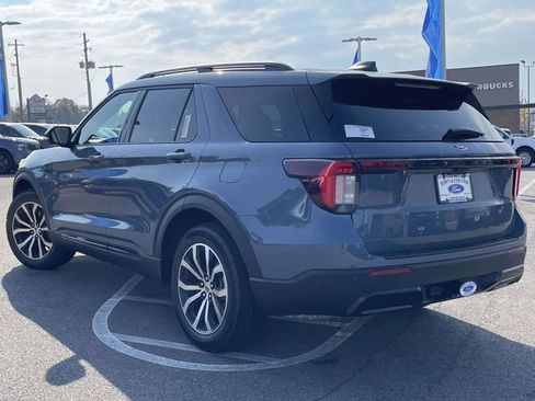 New 2026 Ford Explorer ST-Line image 3