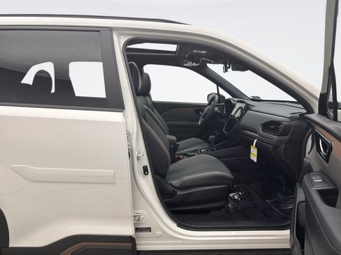 Used 2025 Subaru Forester Sport AWD/4WD image 18