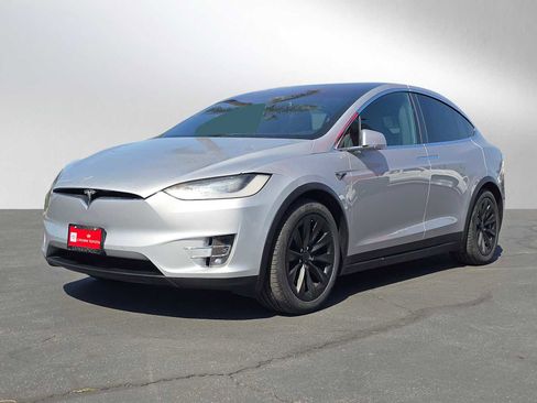Used 2018 Tesla Model X 100D AWD/4WD image 7