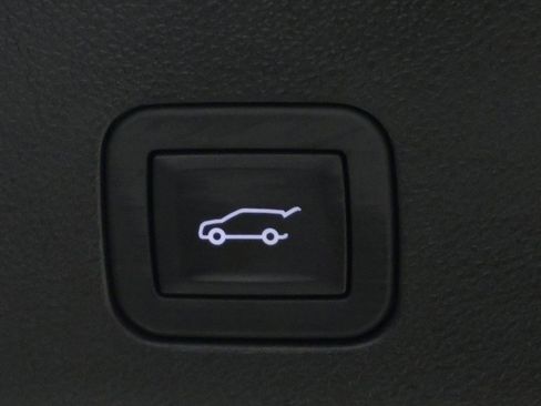 Used 2026 GMC Yukon Denali Ultimate image 8