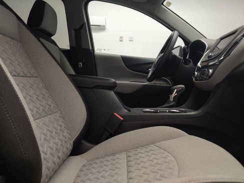 Used 2024 Chevrolet Equinox LT w/ Driver Convenience Package AWD/4WD image 21
