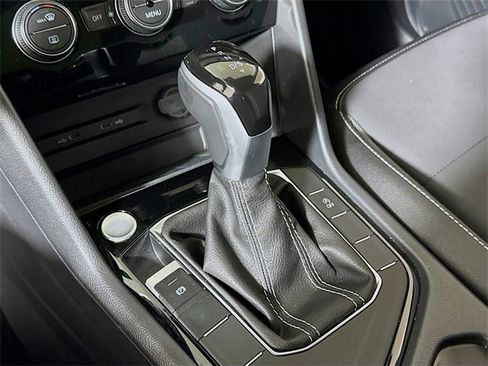 Used 2024 Volkswagen Taos SE image 14