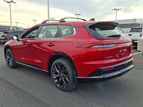 New 2025 Toyota Crown Signia image 4