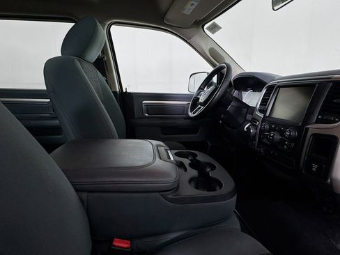 Used 2017 RAM 1500 Classic SLT image 27