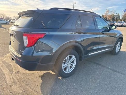 Used 2023 Ford Explorer XLT w/ Class IV Trailer Tow Package image 10