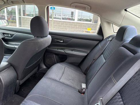Used 2016 Nissan Altima 2.5 S w/ Power Driver Seat Package FWD image 9