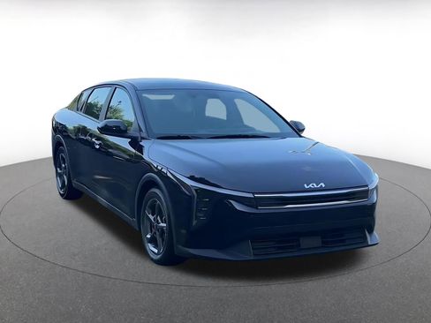 Used 2025 Kia K4 FWD image 3