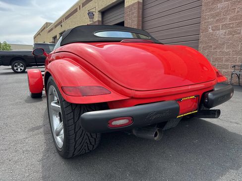 Used 1999 Plymouth Prowler RWD image 19