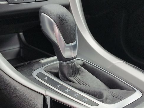 Used 2016 Ford Fusion SE FWD image 31
