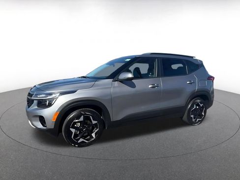 Used 2025 Kia Seltos S FWD image 8