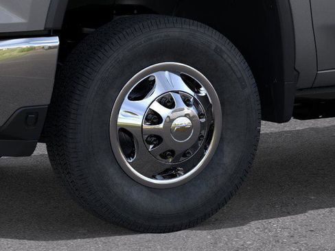 New 2026 Chevrolet Silverado 3500 LT w/ All Star Edition AWD/4WD image 9