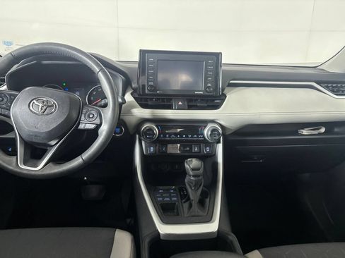 Used 2022 Toyota RAV4 XLE w/ Convenience Package AWD/4WD image 21